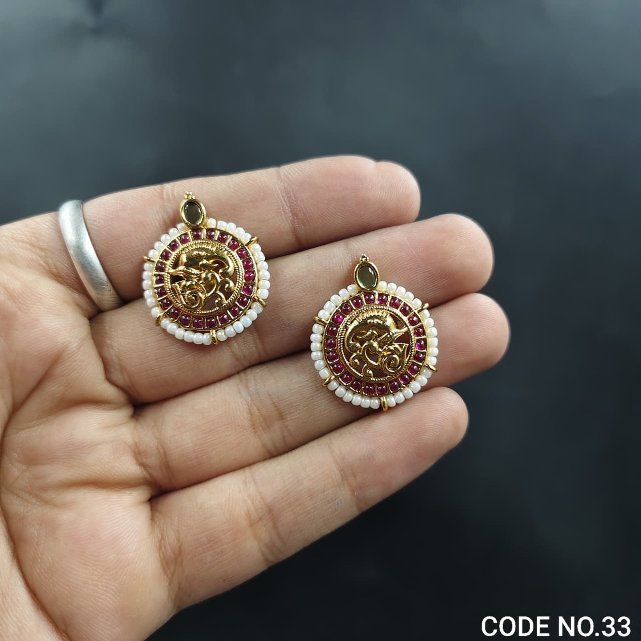 ear rings.jpeg